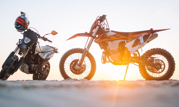 Why Bikers Should Always Wear Sunglasses While Riding