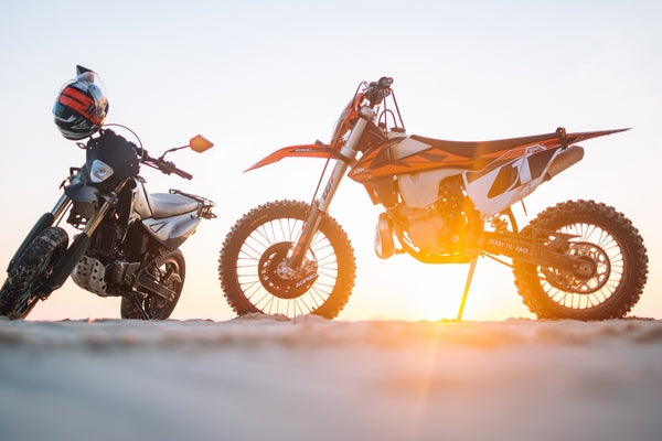 Why Bikers Should Always Wear Sunglasses While Riding