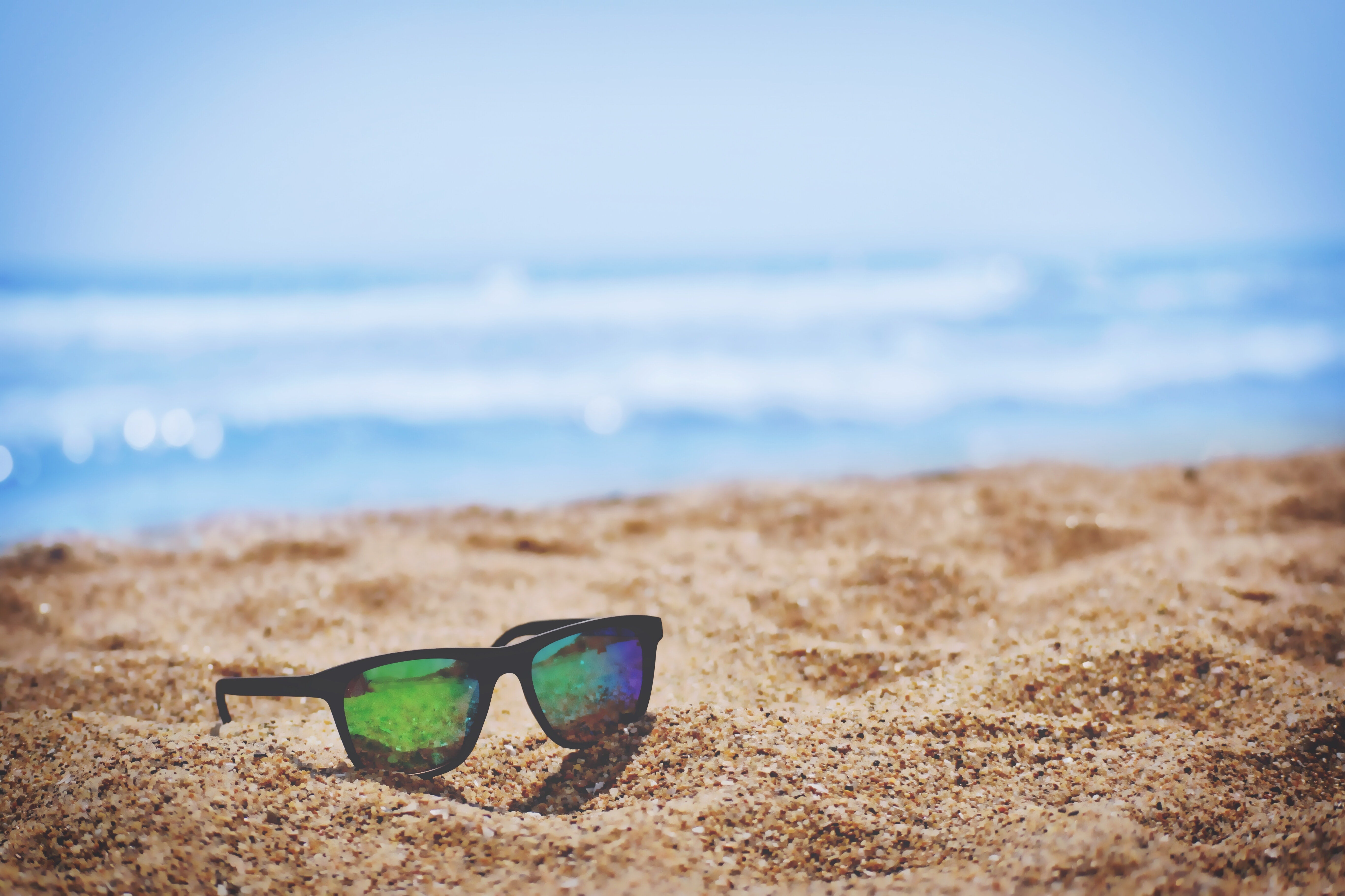 5 must have Sunglasses this summer